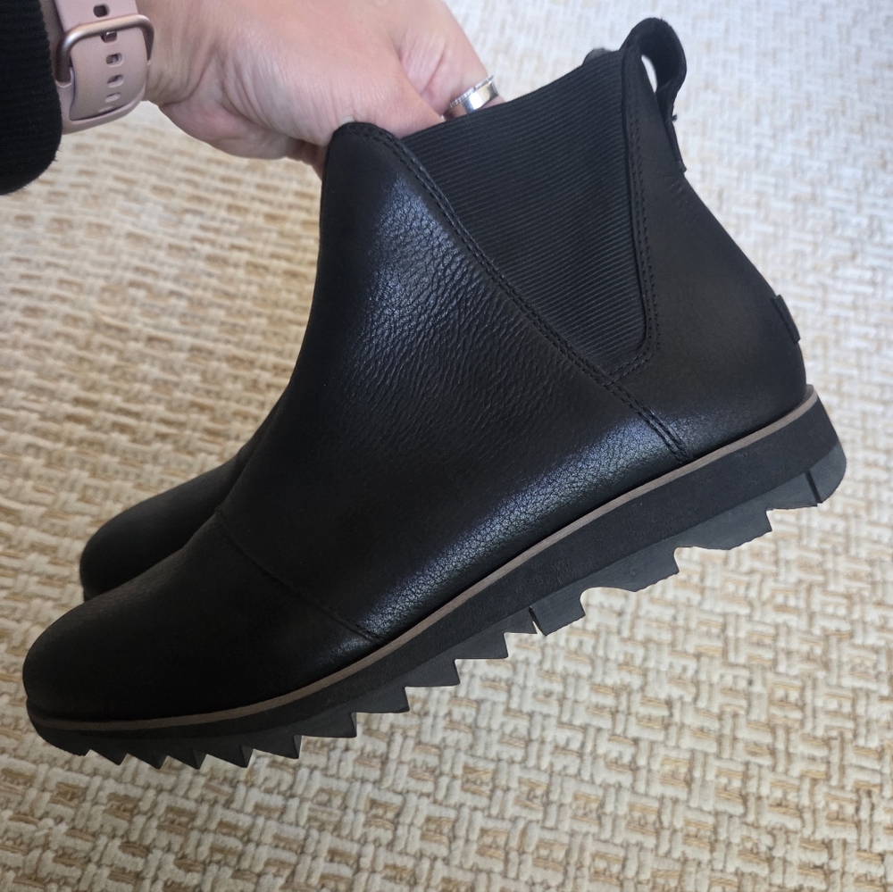 Sorel Womens Leathwr Boots - Picture 3 of 8